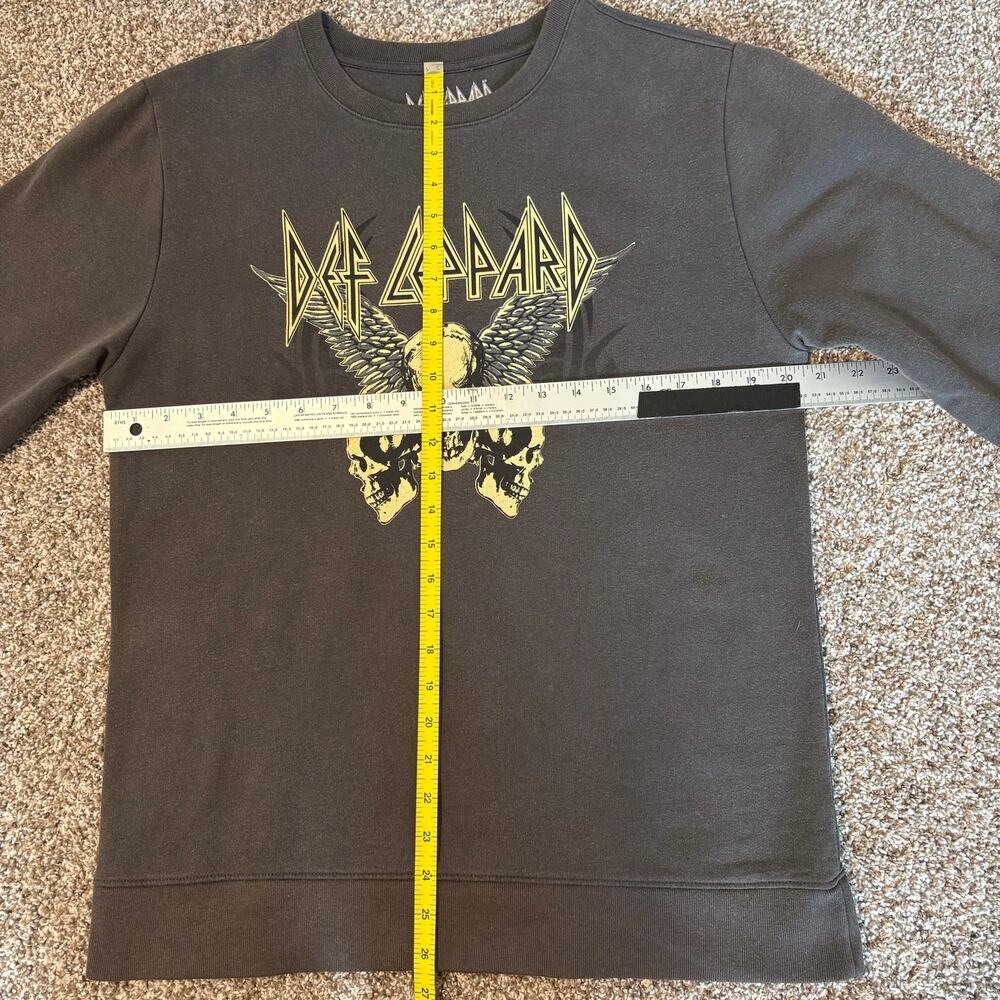 Def Leppard Official Licensed Sweatshirt Skull Wings Graphic Charcoal Rock Band - Picture 8 of 11